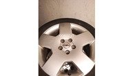 Prodam 235/45R-17 diski s rezinoi