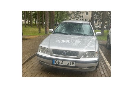 Продам автомобиль VOLVO S 40