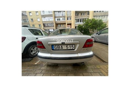 Продам автомобиль VOLVO S 40