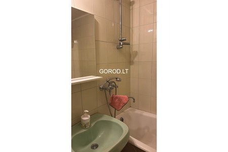 Продается 1-комнатная квартира в 1-ом микрорайоне по ул. Тайкос