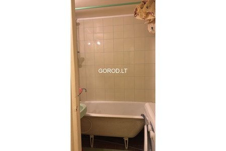 Продается 1-комнатная квартира в 1-ом микрорайоне по ул. Тайкос