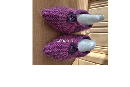 Вязаные тапочки.