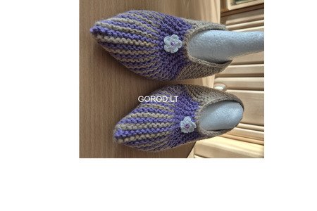 Вязаные тапочки.