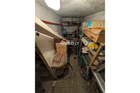 продается 4-х комн. квартира