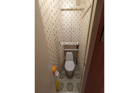 продается 4-х комн. квартира