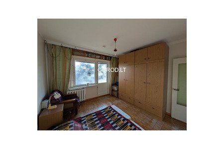 продается 4-х комн. квартира