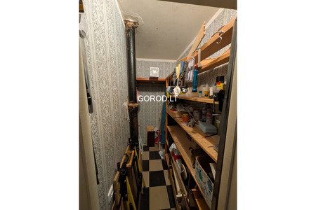 продается 4-х комн. квартира