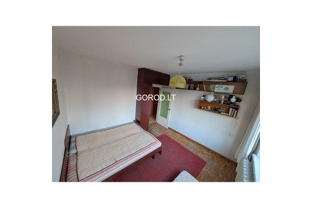 продается 4-х комн. квартира