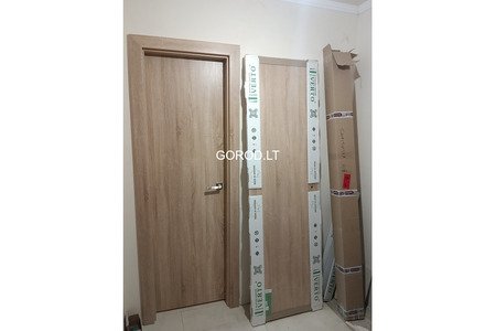 Продам новую дверь (комплект)