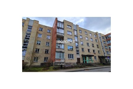 Продается большая 3-комнатная квартира в кирпичном доме