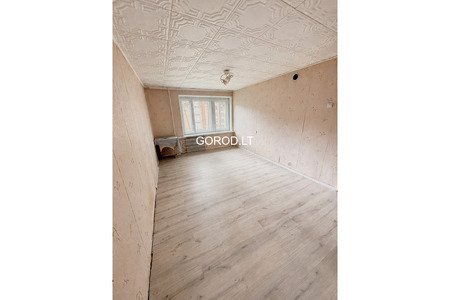Продаётся 1-комнатная квартира в Висагинасе, ул. Космосо, 4 — 33 м² | 3 этаж | 31 000 €