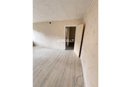 Продаётся 1-комнатная квартира в Висагинасе, ул. Космосо, 4 — 33 м² | 3 этаж | 31 000 €