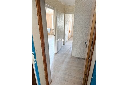 Продаётся 1-комнатная квартира в Висагинасе, ул. Космосо, 4 — 33 м² | 3 этаж | 31 000 €