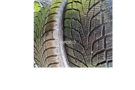 Продам зимние покрышки с дисками